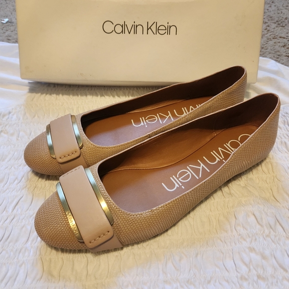 Calvin Klein nude ballet flags - Picture 2 of 4